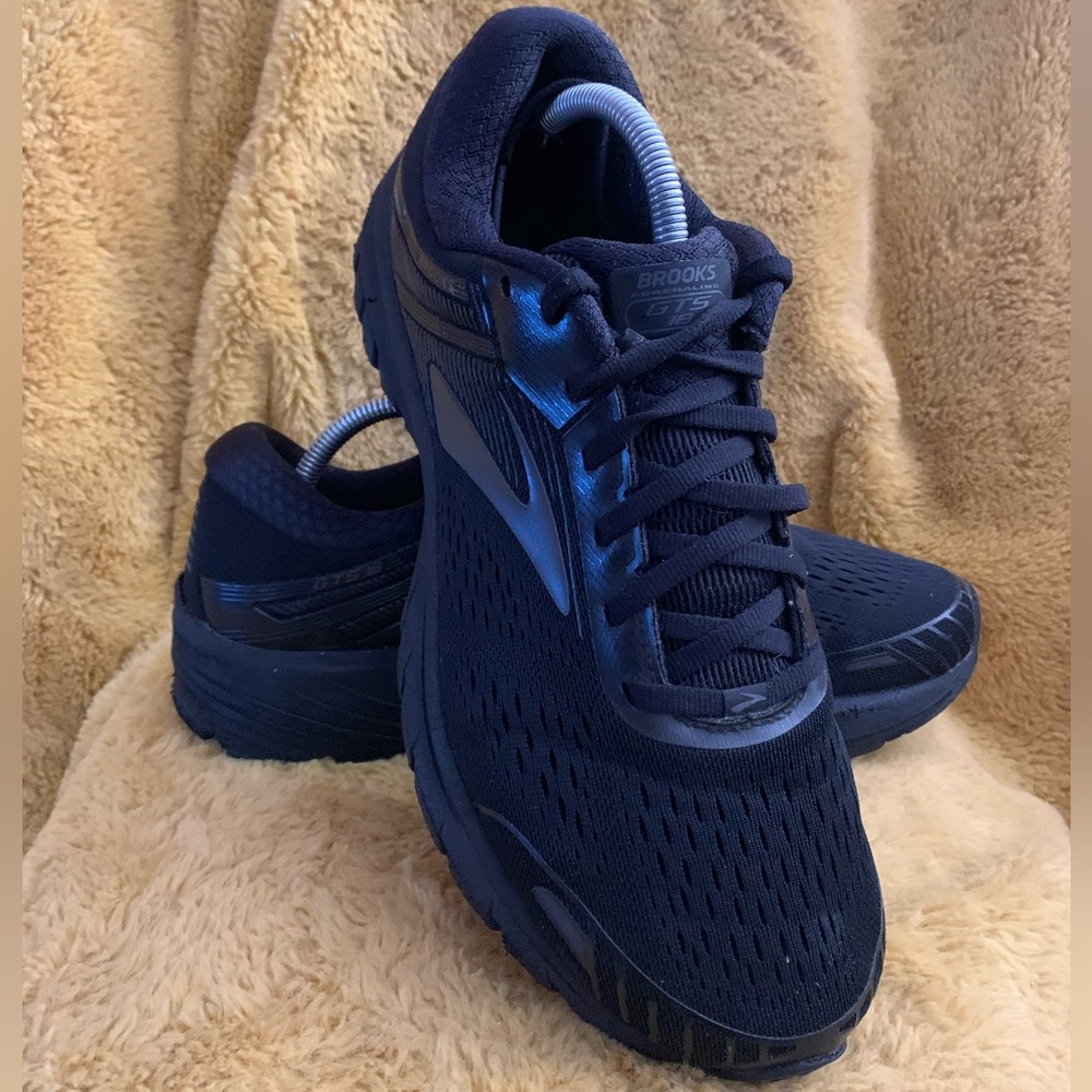 ❌SOLD❌Brooks Adrenaline GTS 18 Triple Black Running Shoes Women’s Size 10.5 Wide - Picture 6 of 10